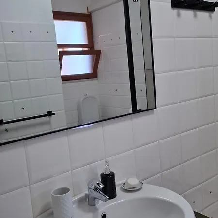 לינה וארוחת בוקר La Reale סטינטינו