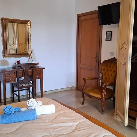 לינה וארוחת בוקר La Reale סטינטינו