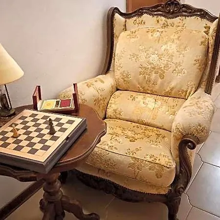 La Reale 3*